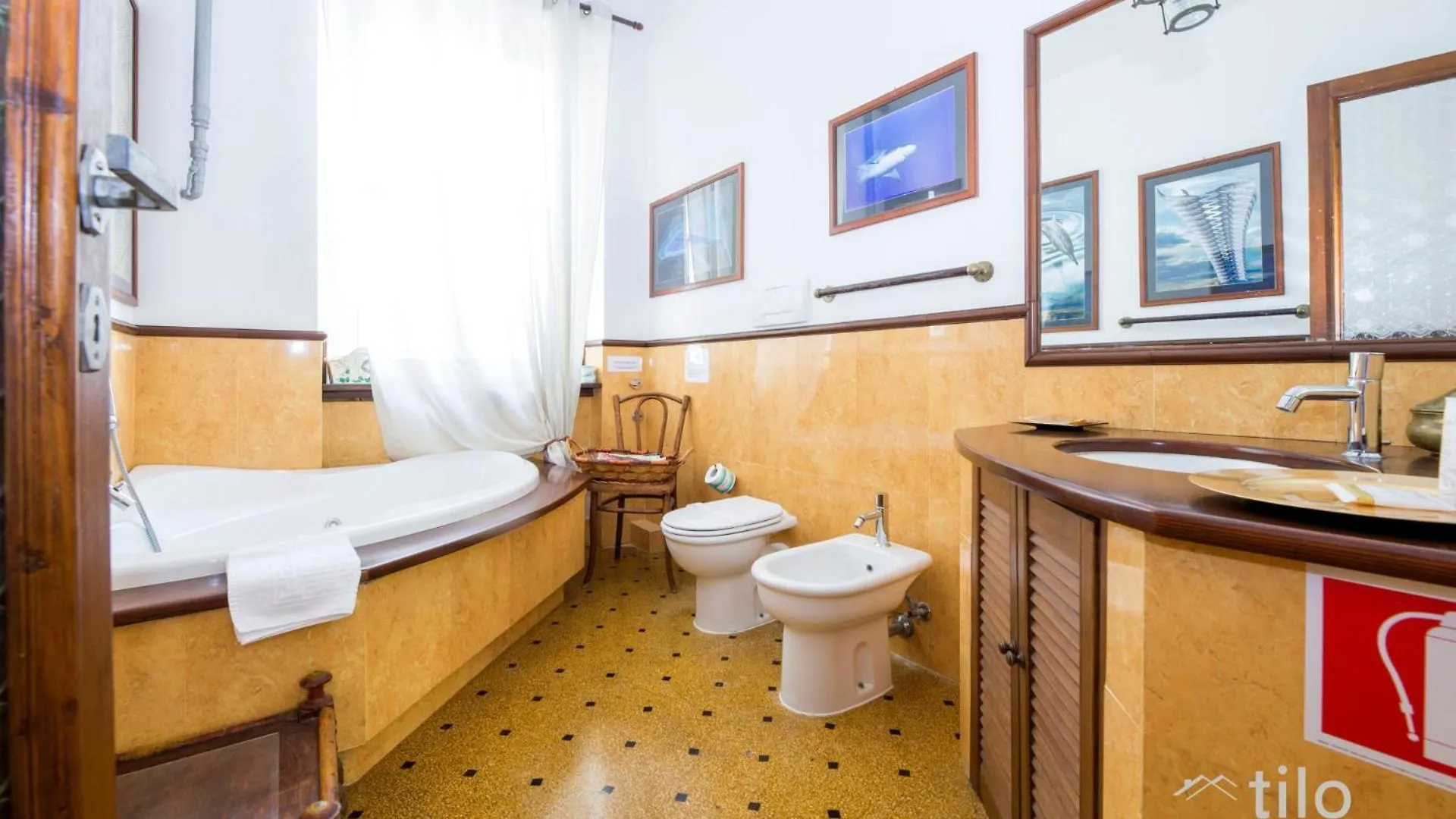 Jacuzzi| Terrace| 2Br| Art Gallery| By Tilo Lux Janov Itálie
